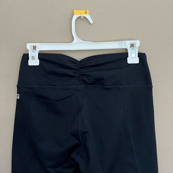 Fabletics  Crop  Leggings - Picture 6 of 8